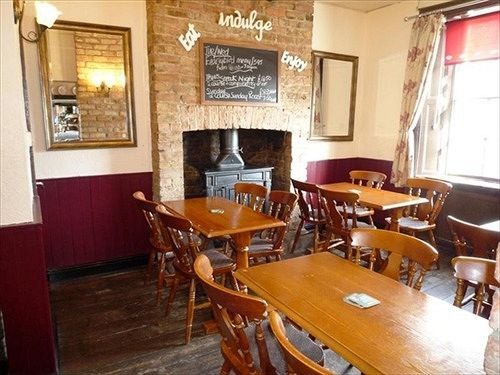 The Oddfellows Arms Sherburn in Elmet Bagian luar foto
